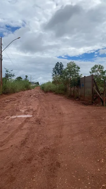 Foto 1 de Lote/Terreno com 1 Quarto à venda, 409m² em Taguatinga Norte, Brasília