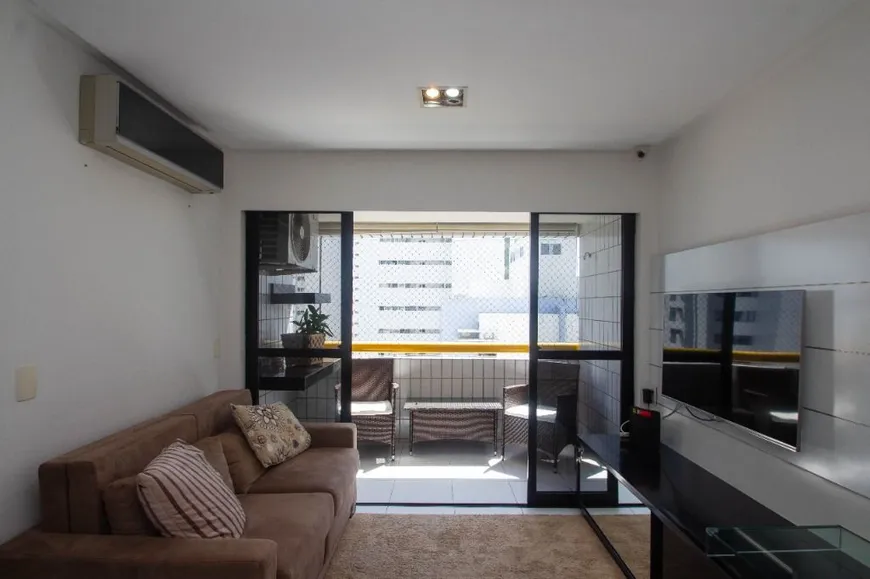 Foto 1 de Apartamento com 2 Quartos para alugar, 76m² em Boa Viagem, Recife
