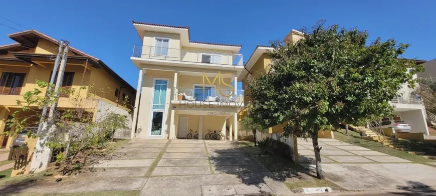 Foto 1 de Casa com 3 Quartos à venda, 250m² em Jardim Caiapia, Cotia