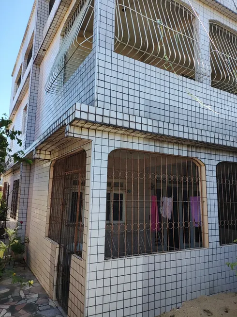 Foto 1 de Casa com 3 Quartos à venda, 200m² em Carapina Grande, Serra