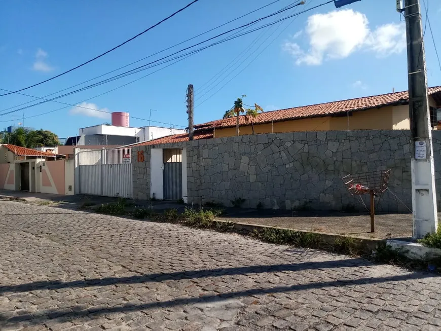 Foto 1 de Casa com 3 Quartos à venda, 370m² em Capim Macio, Natal