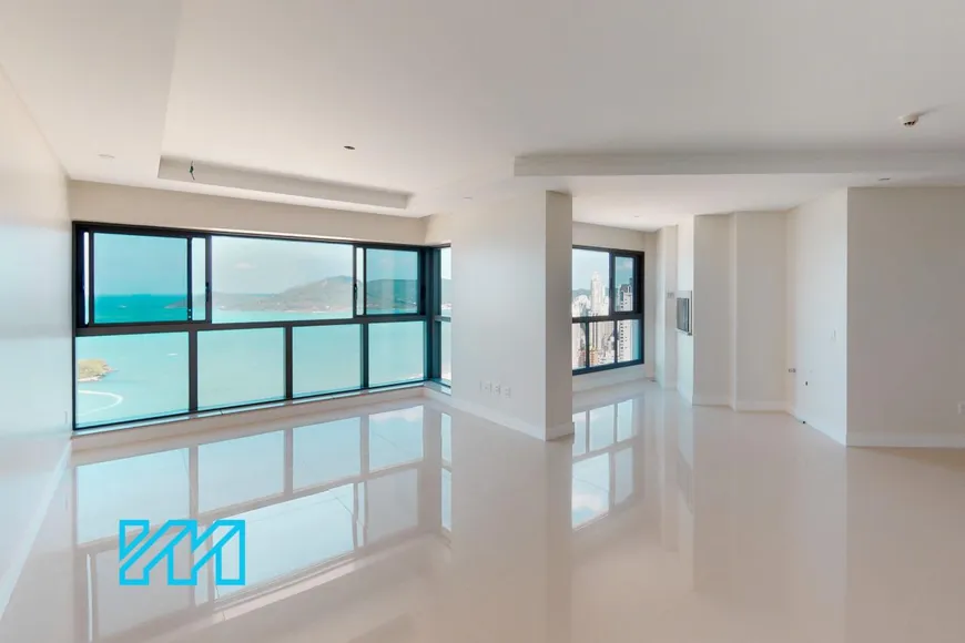 Foto 1 de Apartamento com 4 Quartos à venda, 182m² em Centro, Balneário Camboriú