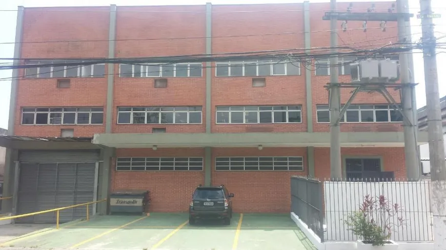 Foto 1 de Galpão/Depósito/Armazém para venda ou aluguel, 2902m² em Campo Grande, São Paulo