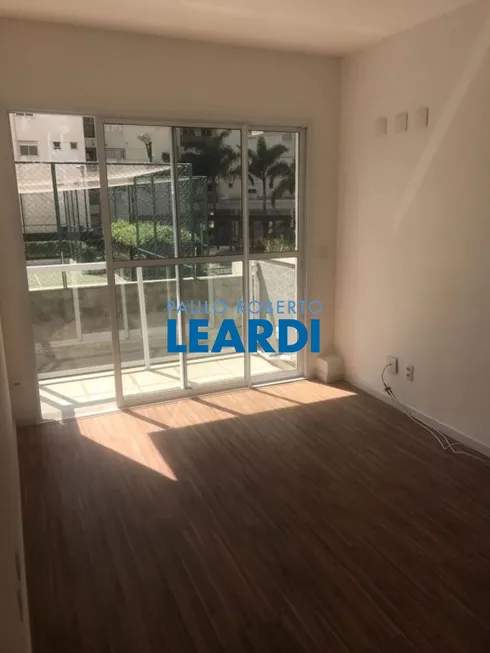 Foto 1 de Apartamento com 2 Quartos à venda, 65m² em Alphaville, Barueri