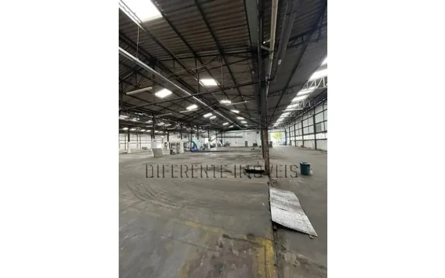 Foto 1 de Galpão/Depósito/Armazém para venda ou aluguel, 5600m² em Loteamento Industrial Coral, Mauá