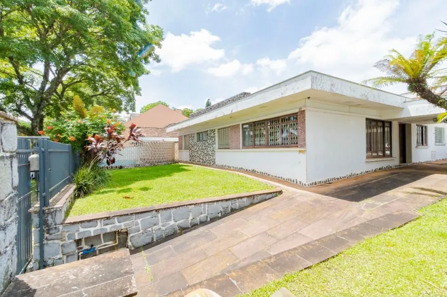 Foto 1 de Casa com 6 Quartos à venda, 305m² em São Francisco, Curitiba