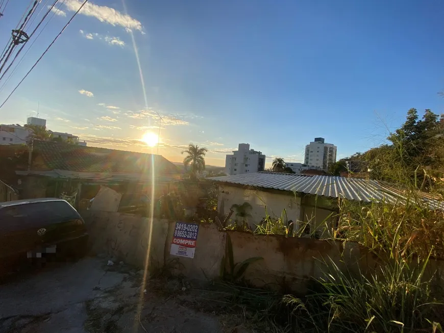 Foto 1 de Lote/Terreno com 1 Quarto à venda, 435m² em Ouro Preto, Belo Horizonte