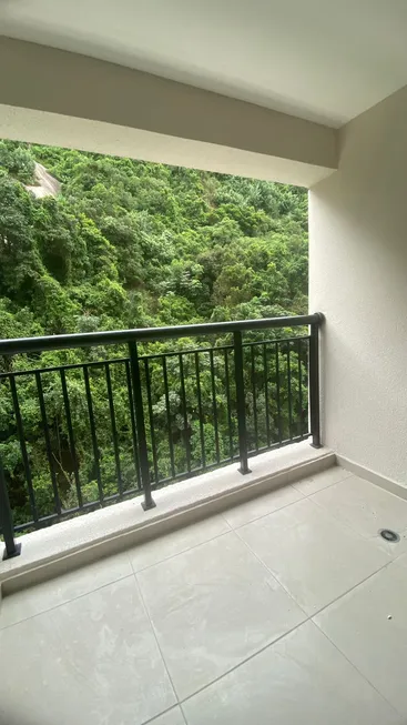 Foto 1 de Apartamento com 2 Quartos à venda, 63m² em Marapé, Santos