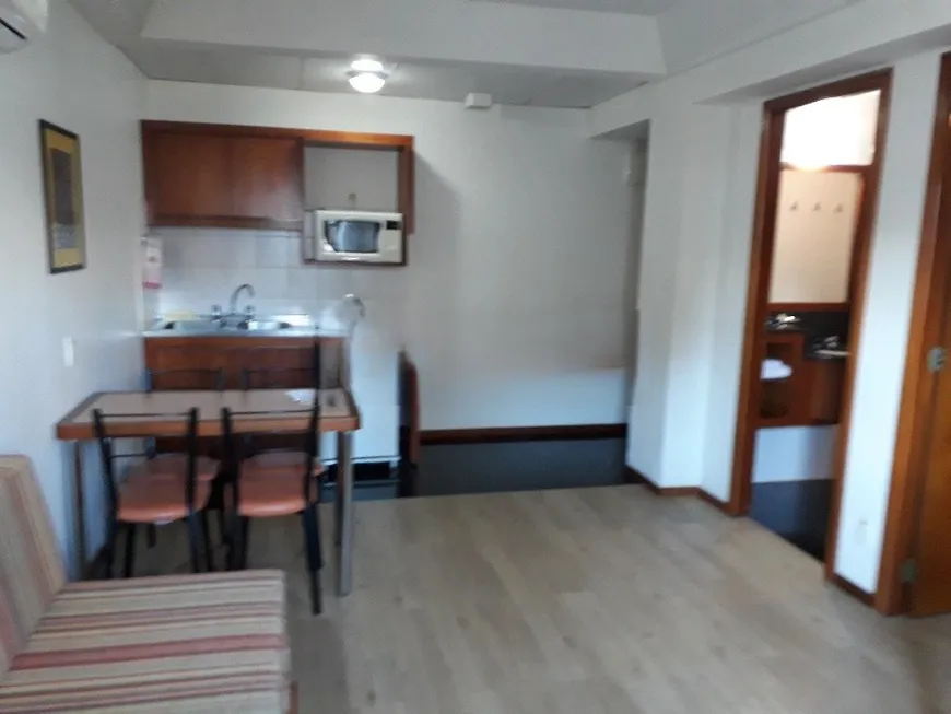 Foto 1 de Apartamento com 1 Quarto à venda, 40m² em Centro Histórico, Porto Alegre