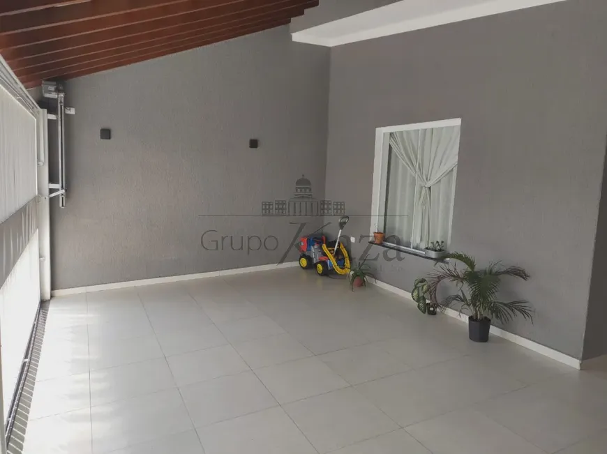 Foto 1 de Casa com 3 Quartos à venda, 136m² em Jardim Santa Maria, Jacareí