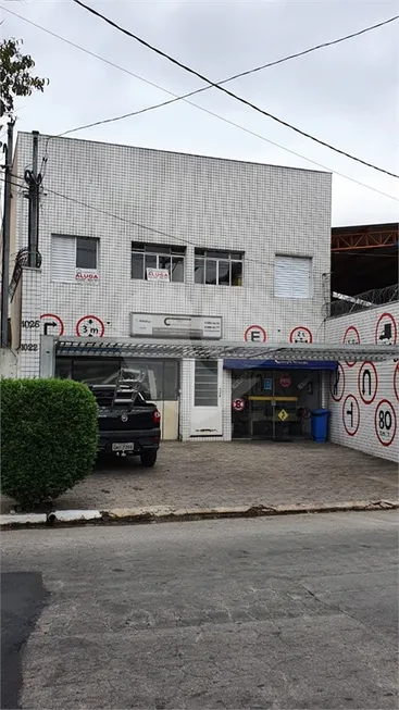 Foto 1 de Sobrado com 1 Quarto à venda, 247m² em Campo Grande, São Paulo