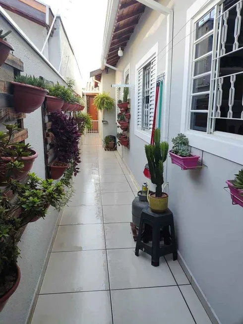 Foto 1 de Casa com 3 Quartos à venda, 130m² em Vila Oliveira, Mogi das Cruzes