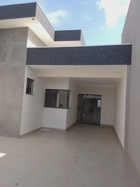 Foto 1 de Casa com 3 Quartos à venda, 116m² em Jardim Araucária, Maringá