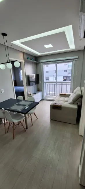 Foto 1 de Apartamento com 2 Quartos para alugar, 38m² em Vila Invernada, São Paulo