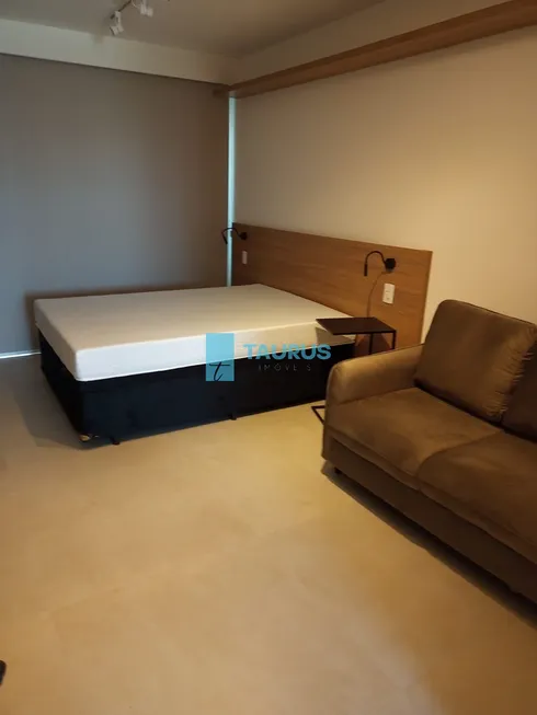 Foto 1 de Apartamento com 1 Quarto para alugar, 33m² em Vila Cordeiro, São Paulo