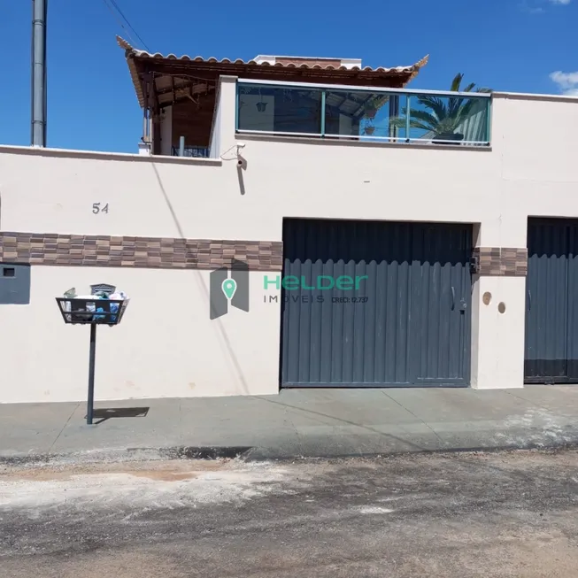 Foto 1 de Casa com 3 Quartos à venda, 245m² em Vale dos Araçás, Mateus Leme