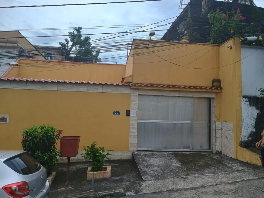 Foto 1 de Casa com 3 Quartos à venda, 190m² em Vila Iracema, Nova Iguaçu