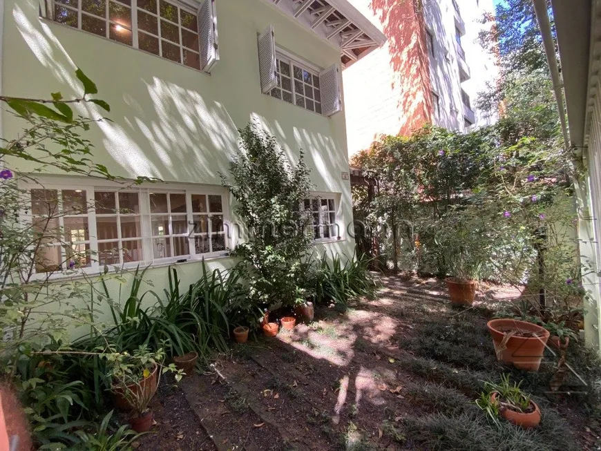 Foto 1 de Casa com 3 Quartos à venda, 165m² em Jardim Europa, São Paulo