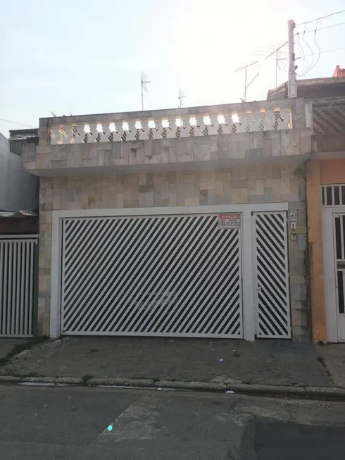 Foto 1 de Sobrado com 4 Quartos à venda, 126m² em Vila Yolanda, Osasco