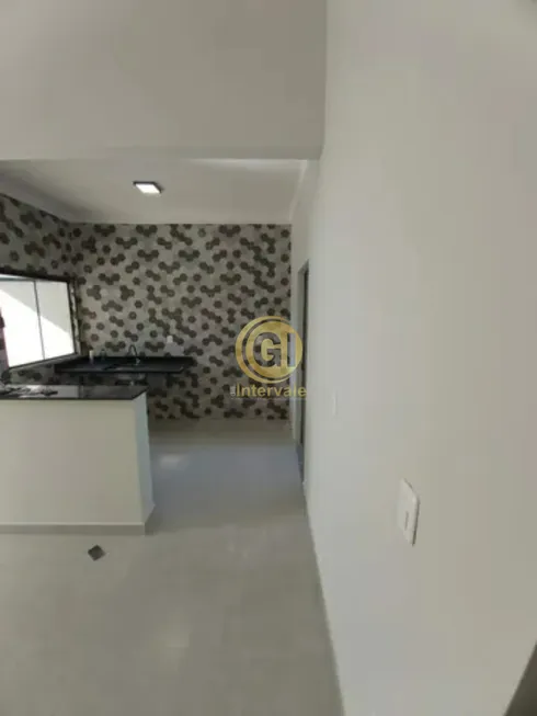 Foto 1 de Casa com 2 Quartos à venda, 68m² em Jardim Hipica Pinheiro, Taubaté