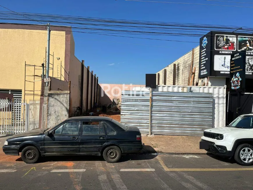 Foto 1 de Galpão/Depósito/Armazém para alugar, 300m² em Jardim Patrícia, Uberlândia