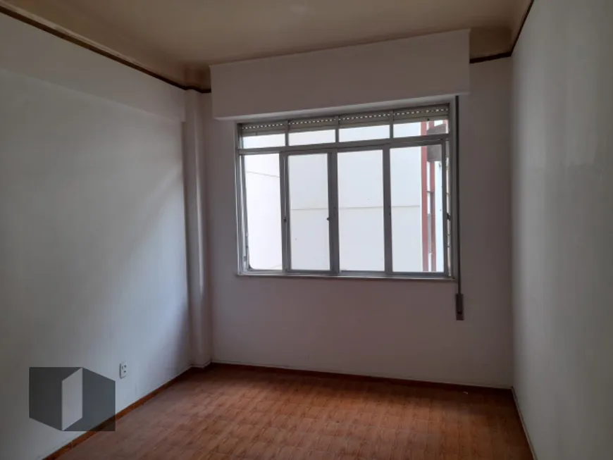 Foto 1 de Apartamento com 2 Quartos à venda, 56m² em Copacabana, Rio de Janeiro