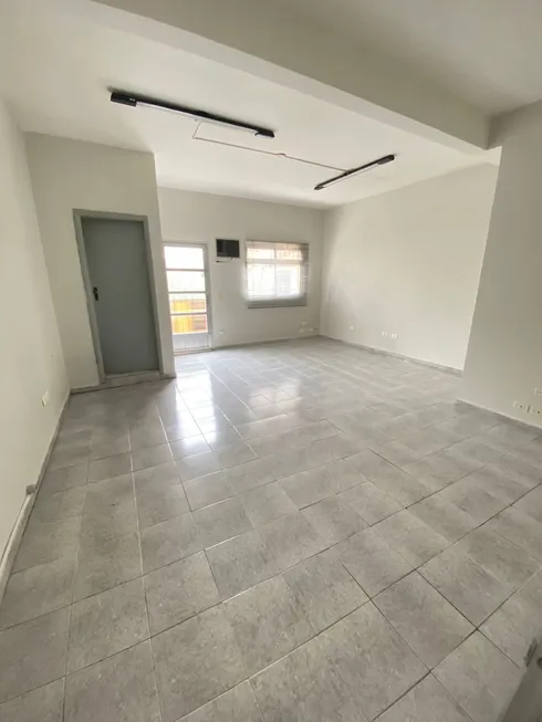 Foto 1 de Sala Comercial para alugar, 25m² em Água Fria, São Paulo