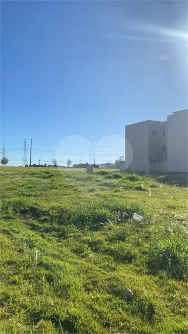 Foto 1 de Lote/Terreno à venda, 560m² em FAG, Cascavel