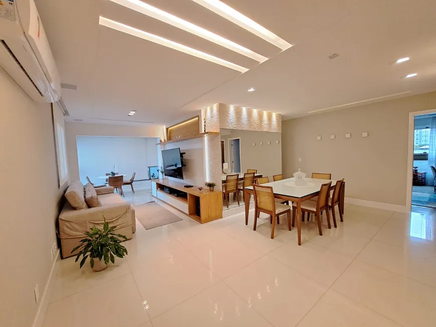 Foto 1 de Apartamento com 4 Quartos à venda, 145m² em Mata da Praia, Vitória
