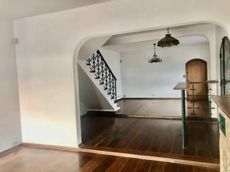 Foto 1 de Sobrado com 4 Quartos à venda, 245m² em Vila Mariana, São Paulo