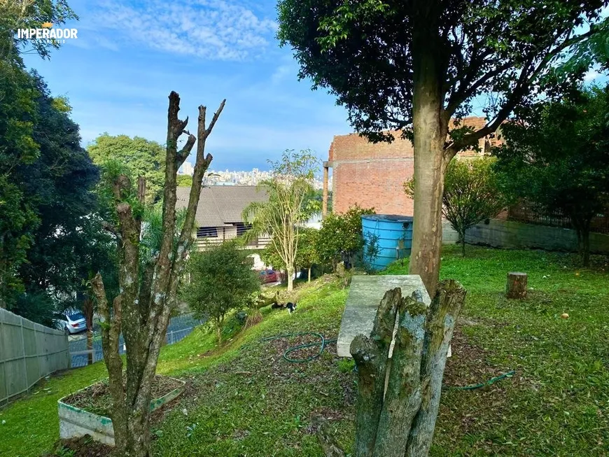 Foto 1 de Lote/Terreno à venda, 380m² em Centenário, Caxias do Sul