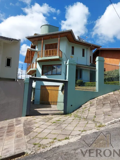 Foto 1 de Casa com 4 Quartos à venda, 340m² em Santa Catarina, Caxias do Sul