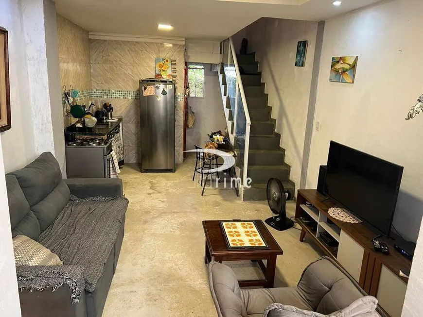 Foto 1 de Casa com 2 Quartos à venda, 100m² em Maralegre, Niterói