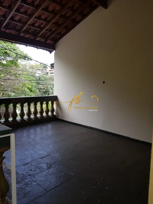 Foto 1 de Casa com 3 Quartos à venda, 209m² em Parque Santo Antônio, Jacareí