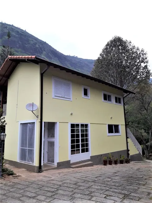 Foto 1 de Casa com 1 Quarto para alugar, 65m² em Araras, Petrópolis