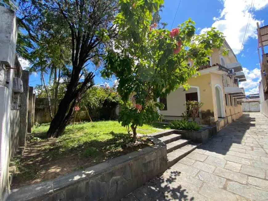 Foto 1 de Casa com 5 Quartos à venda, 500m² em Cordeiro, Recife