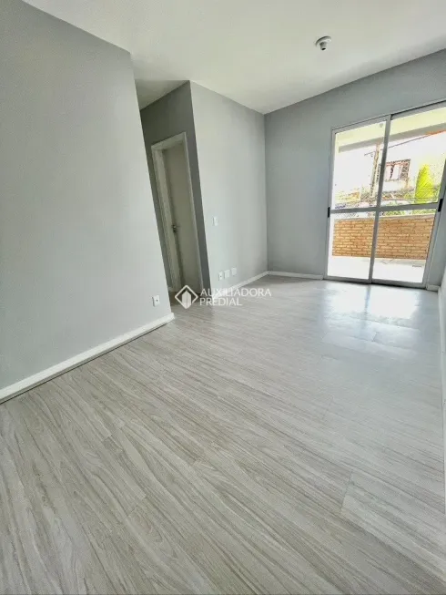 Foto 1 de Apartamento com 1 Quarto para alugar, 41m² em Humaitá, Porto Alegre