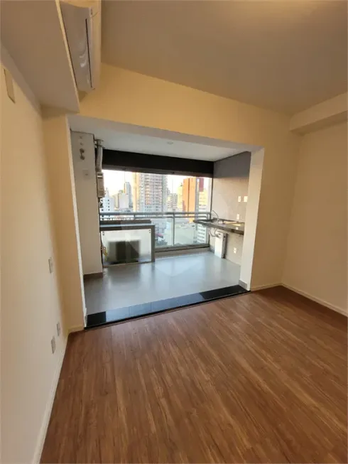 Foto 1 de Apartamento com 1 Quarto para venda ou aluguel, 30m² em Pinheiros, São Paulo