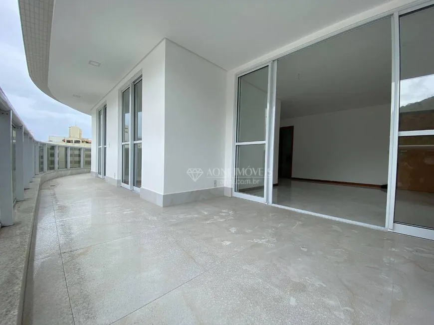 Foto 1 de Apartamento com 4 Quartos à venda, 112m² em Praia da Costa, Vila Velha