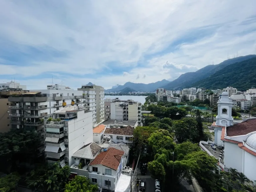 Foto 1 de Apartamento com 3 Quartos à venda, 127m² em Lagoa, Rio de Janeiro