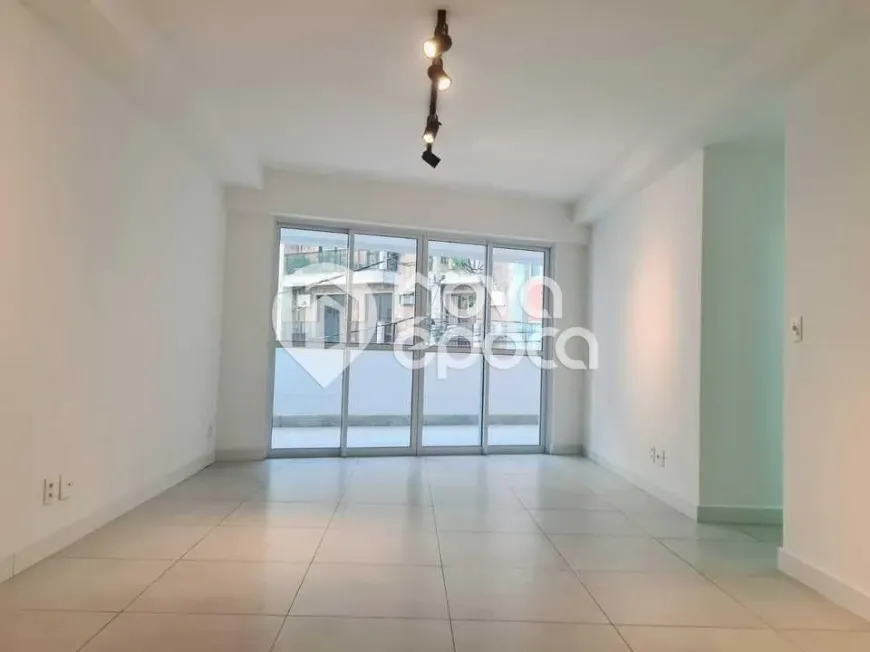 Foto 1 de Apartamento com 3 Quartos à venda, 165m² em Lagoa, Rio de Janeiro