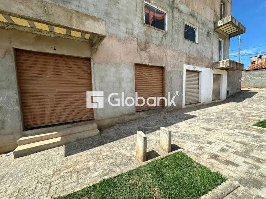 Foto 1 de Ponto Comercial para venda ou aluguel, 32m² em Vila Mauricéia, Montes Claros