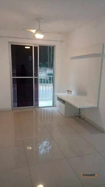 Foto 1 de Apartamento com 2 Quartos à venda, 52m² em Taquara, Rio de Janeiro