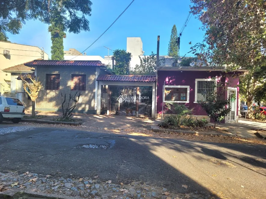 Foto 1 de Casa com 3 Quartos à venda, 368m² em São João, Porto Alegre