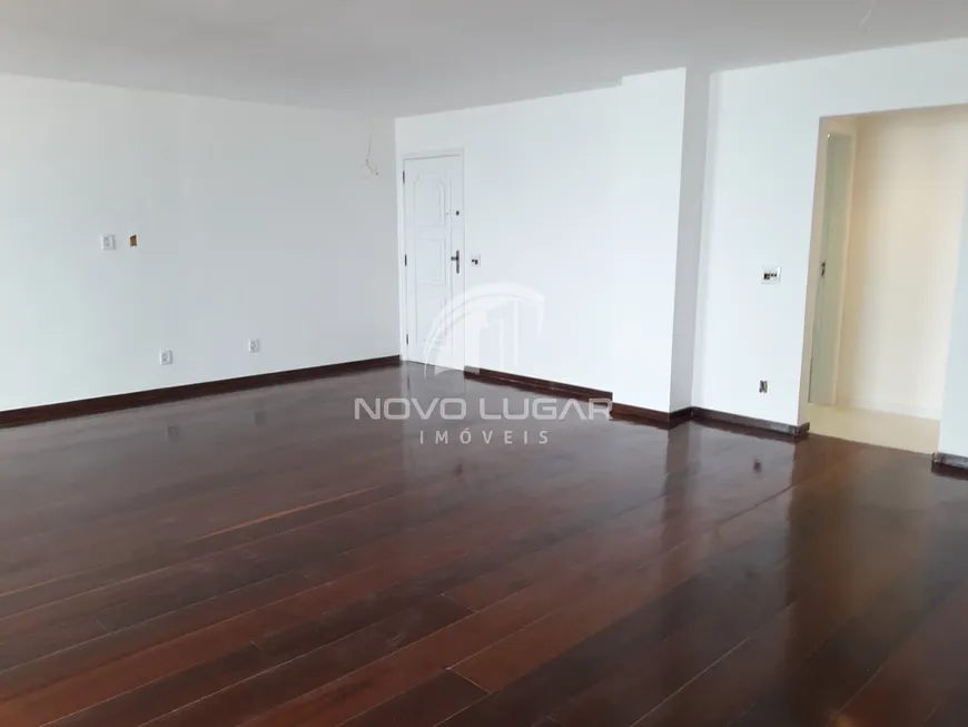 Foto 1 de Apartamento com 3 Quartos para alugar, 224m² em Copacabana, Rio de Janeiro