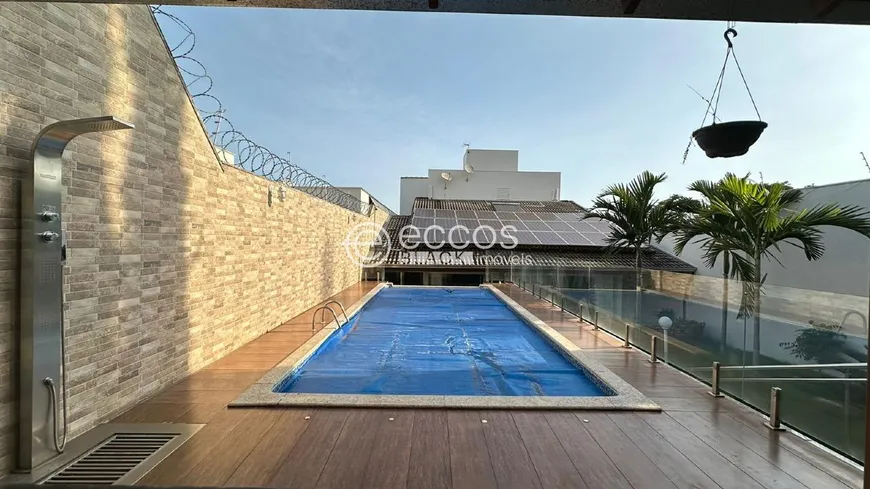 Foto 1 de Casa com 2 Quartos à venda, 300m² em Cidade Jardim, Uberlândia