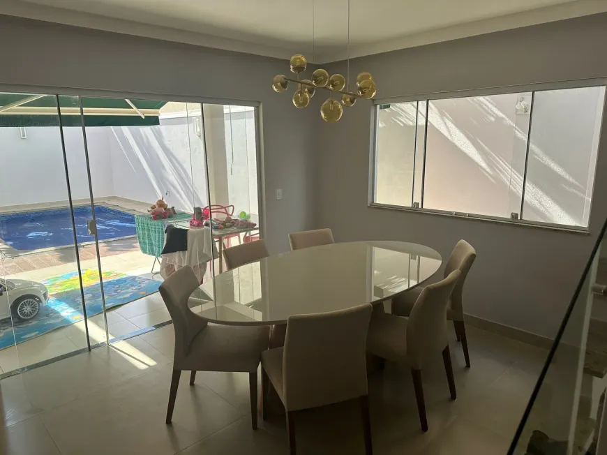 Foto 1 de Casa de Condomínio com 4 Quartos à venda, 226m² em Vila Aviação, Bauru