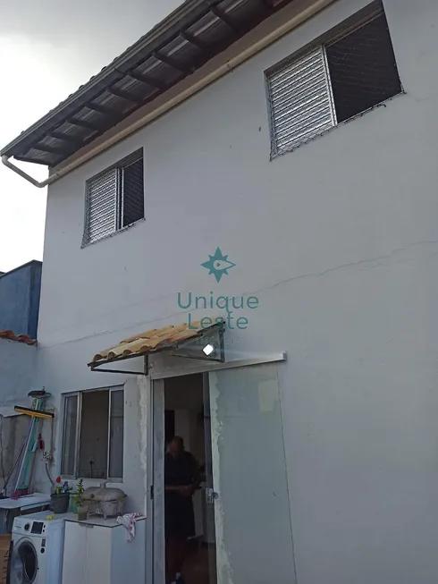 Foto 1 de Casa com 3 Quartos à venda, 180m² em Planalto, Belo Horizonte