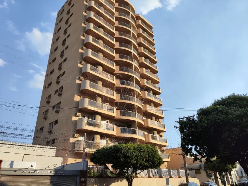 Foto 1 de Apartamento com 3 Quartos à venda, 181m² em Centro, Araraquara