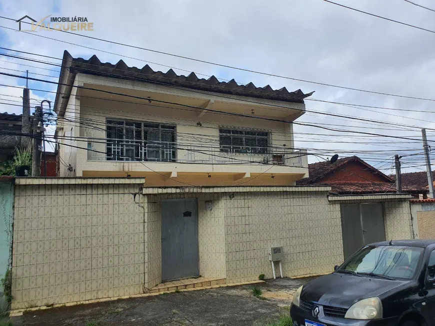 Foto 1 de Casa com 4 Quartos à venda, 190m² em Jardim Sulacap, Rio de Janeiro